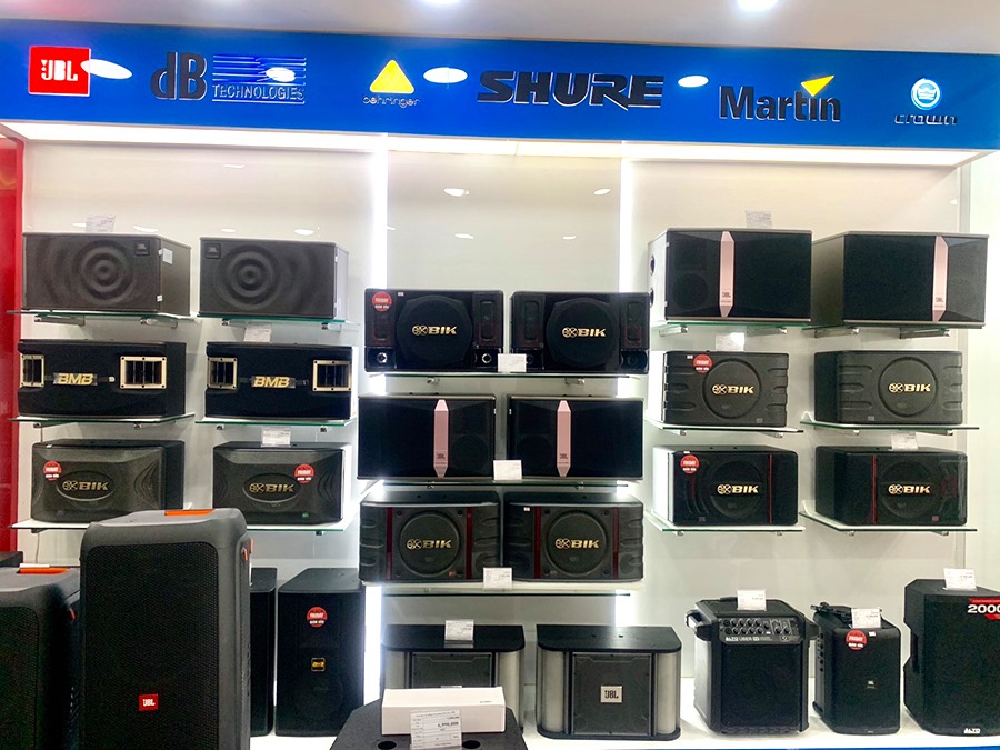 khuyen-mai-black-friday-2