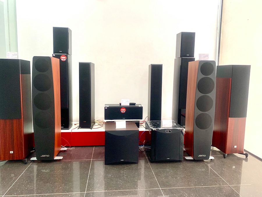 khuyen-mai-black-friday-6