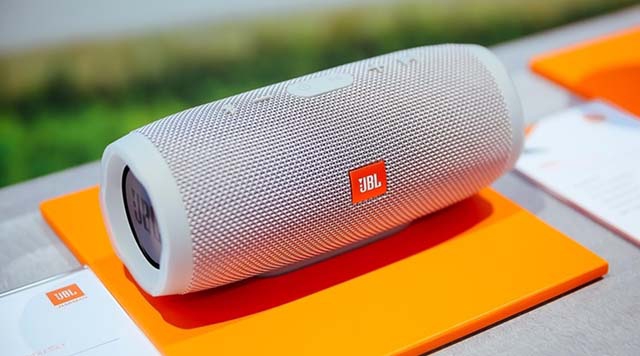 Tầm giá dưới 3 triệu, Loa JBL Charge 4 có nên mua ở thời điểm này
