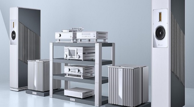 Burmester ra mắt mâm than 217 và đôi loa BC150, kế thừa ấn tượng từ siêu loa 7 tỉ BC350
