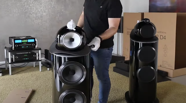 Xuất hiện hình ảnh mở hộp đầu tiên các mẫu loa Bowers & Wilkins 800 Series D4