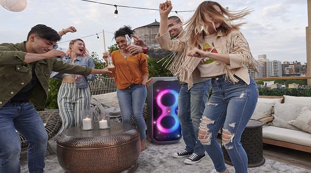 JBL ra mắt loa PartyBox 110 và Partybox 710 với âm thanh lớn hơn, tích hợp ánh sáng