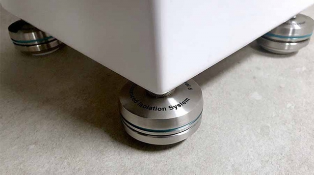 Bassocontinuo ra mắt bộ chân chống rung Ultra Feet Level 6 dành cho loa cột