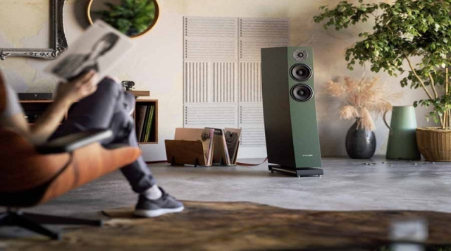 Pylon Jasper 23: Đôi loa cột mang thiết kế thùng loa cong độc đáo