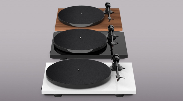 Pro-Ject ra mắt dòng mâm đĩa than E1 dành cho phân khúc nhập môn