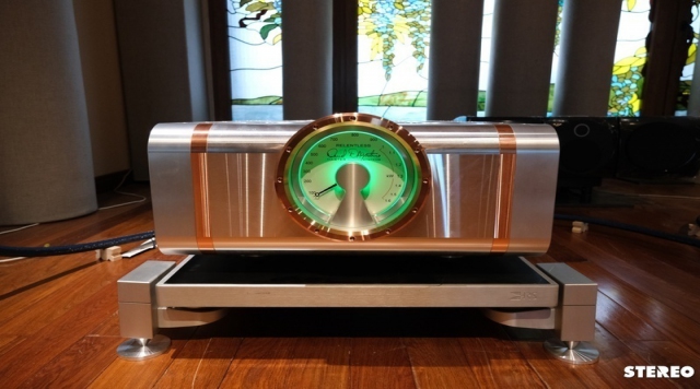 Preamp Dan D&#39;Agostino Relentless: Đối tác hoàn hảo dành cho poweramp đầu bảng Relentless Monoblock