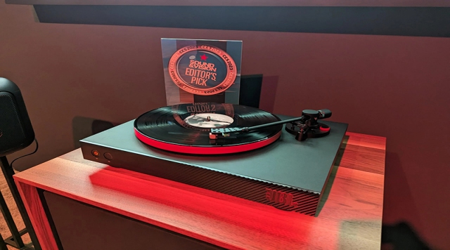 JBL ra mắt đầu đĩa than bluetooth SPINNER BT mới, có phono stage