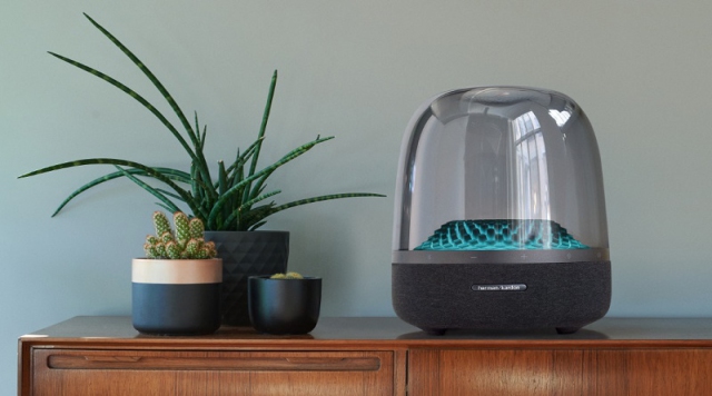 Giá loa Aura Studio 4 hiện tại là bao nhiêu?