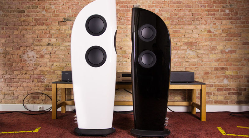 Loa KEF Blade